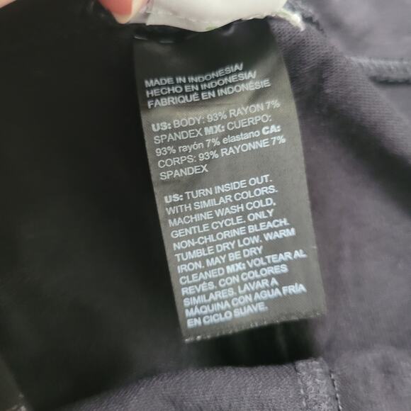 Chico's Zenergy Size 8/10 Pull-On Ankle Leggings Metallic Shine Animal Print - Picture 6 of 7